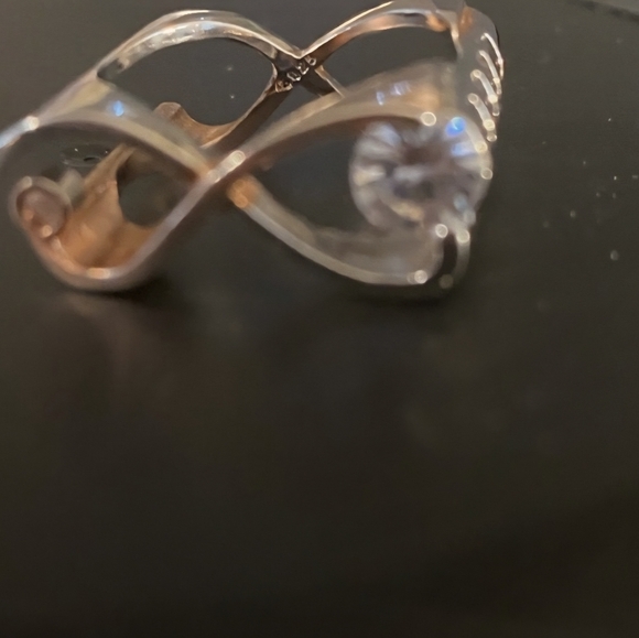 Elegant 925 Silver and Gold Women's Ring - Picture 3 of 7